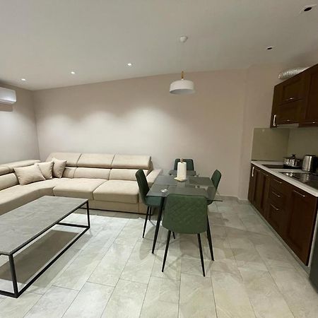 Sevians Apartments Голем Екстер'єр фото